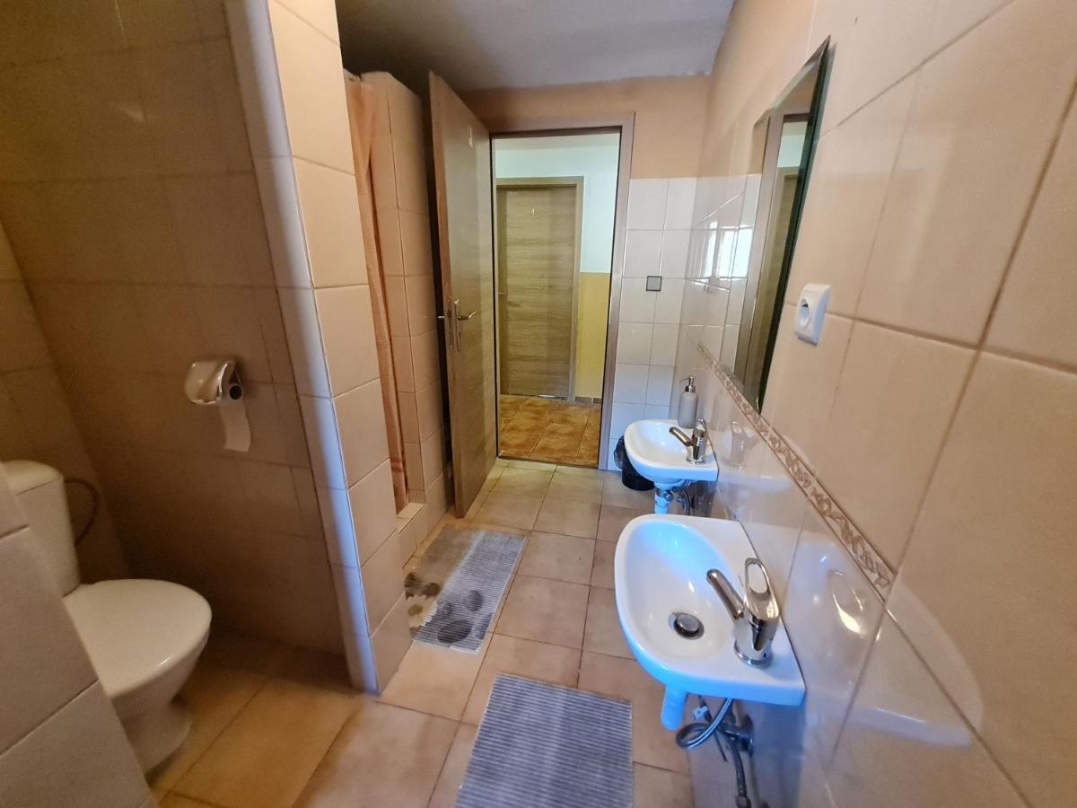 Hotel Stary Dom Oravská Polhora Esterno foto