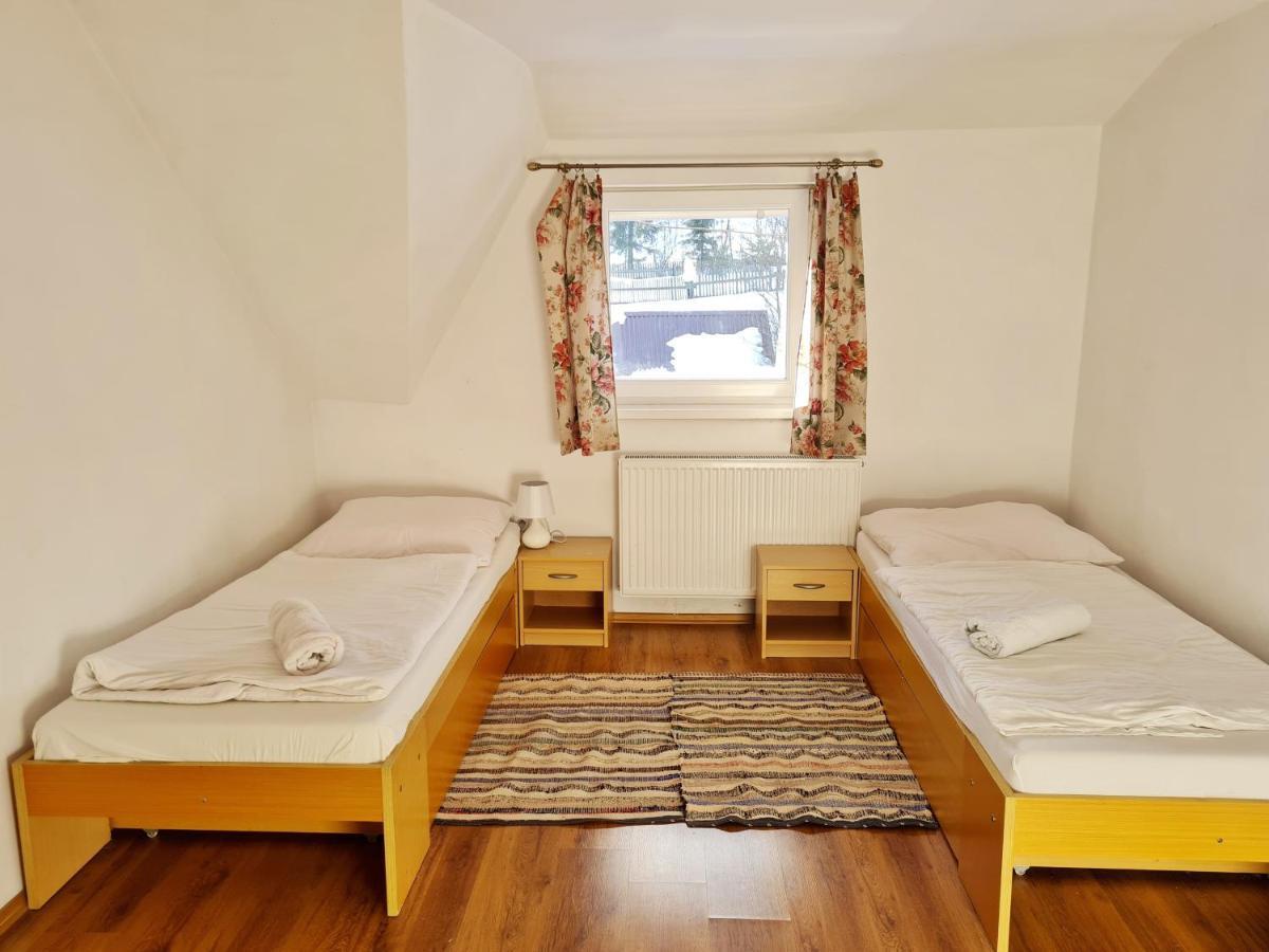 Hotel Stary Dom Oravská Polhora Esterno foto